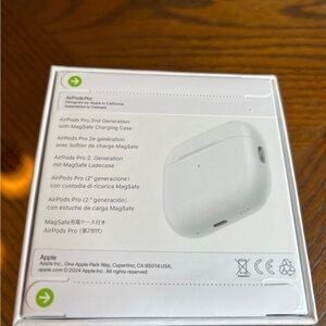 Apple AirPods Pro with MagSafe Case - White